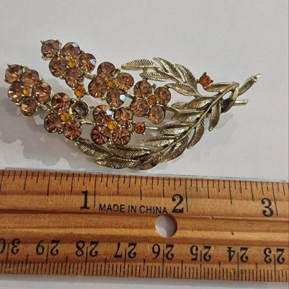 #Vintage Leaf #Brooch Silver Tone. 34 Coral Pink Rose Tone Rhinestones - Picture 5 of 5